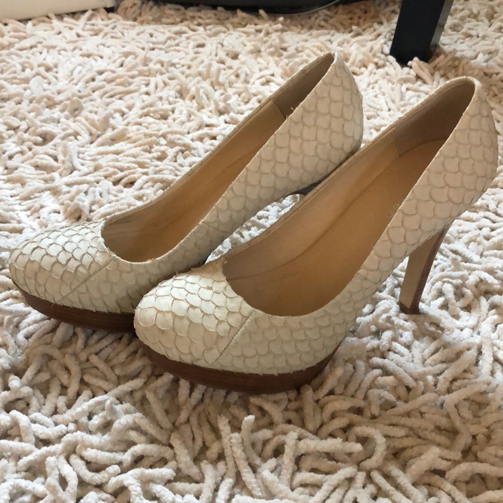 Calvin Klein “fish scale” ivory pump